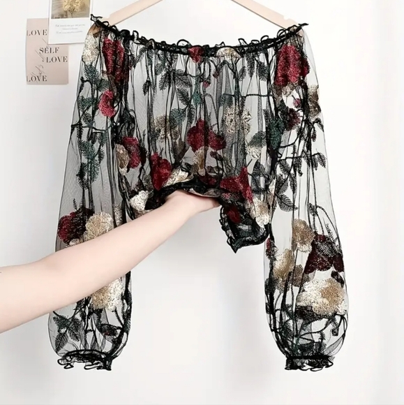Georgeous Floral Sheer Off-Shoulder Blouse, Perfect For Any Occasion! - Picture 2 of 5